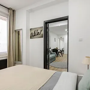  Appartement Cosy Met Tuin In Centrum Gratis Parking Free Parking! België