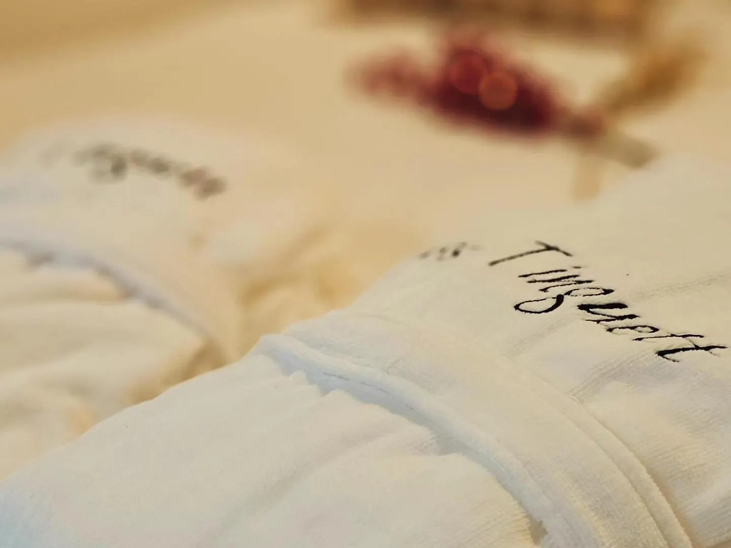 Romantic Escape And Wellness At Miss Tinguett In Bruges