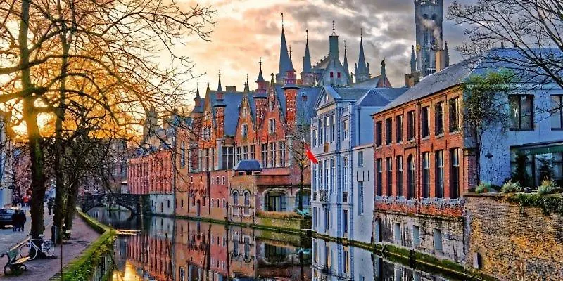 Romantic Escape And Wellness At Miss Tinguett In Bruges Belgium